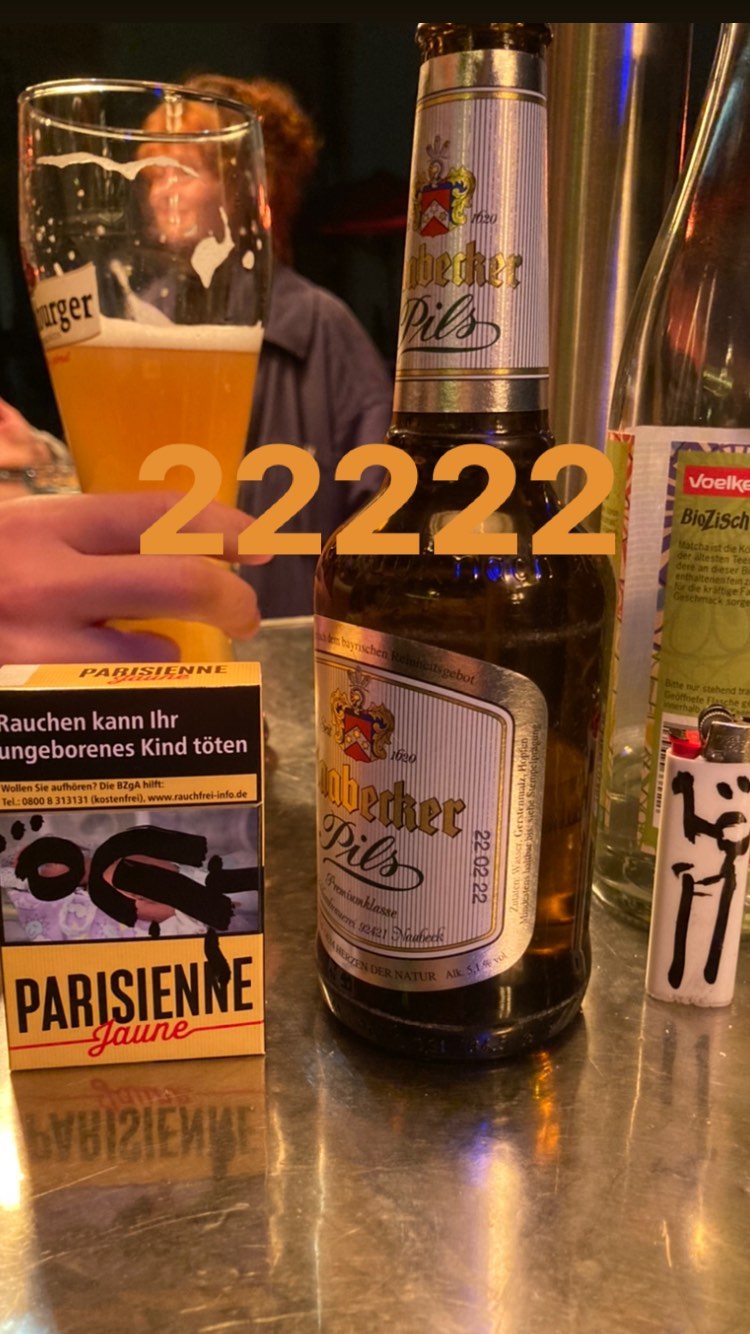 Archive media