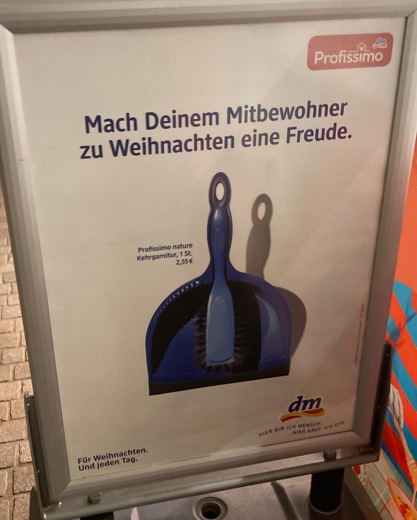 Archive media