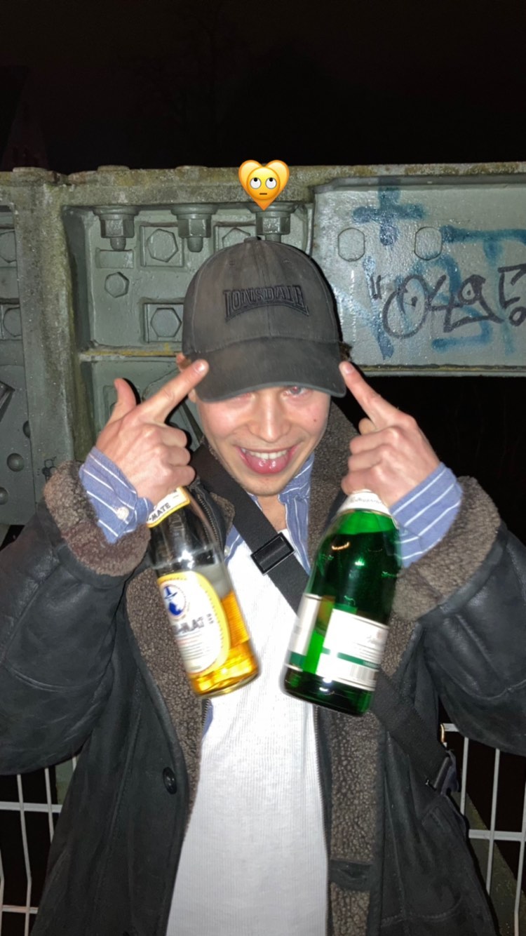 Archive media