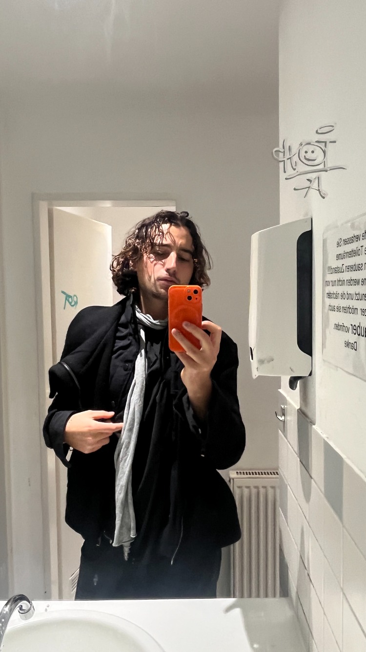 Archive media