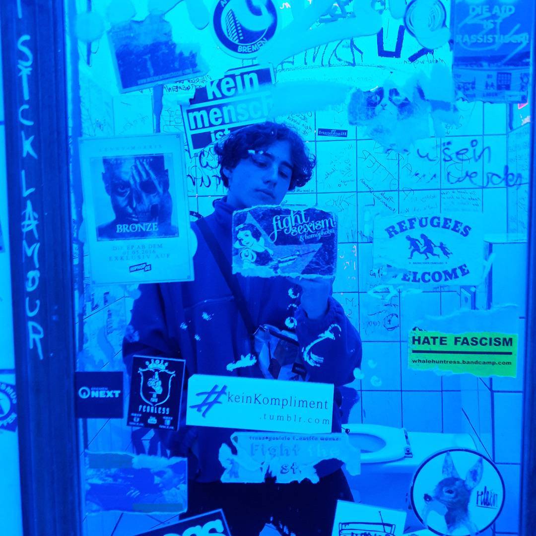 Archive media