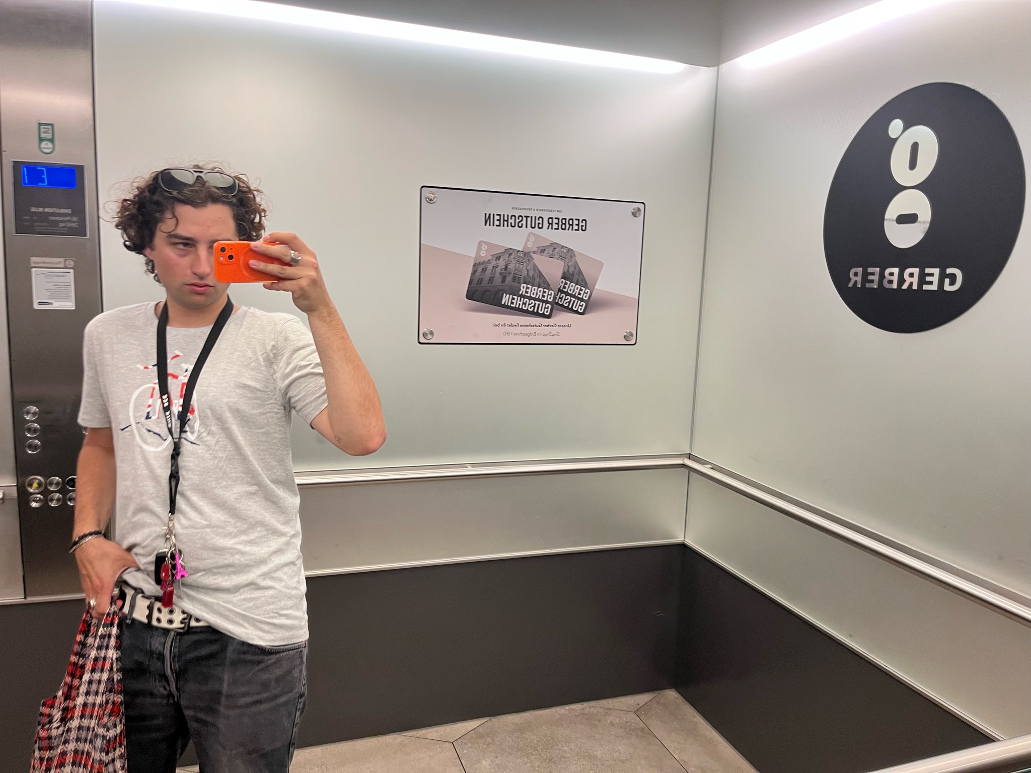 Archive media