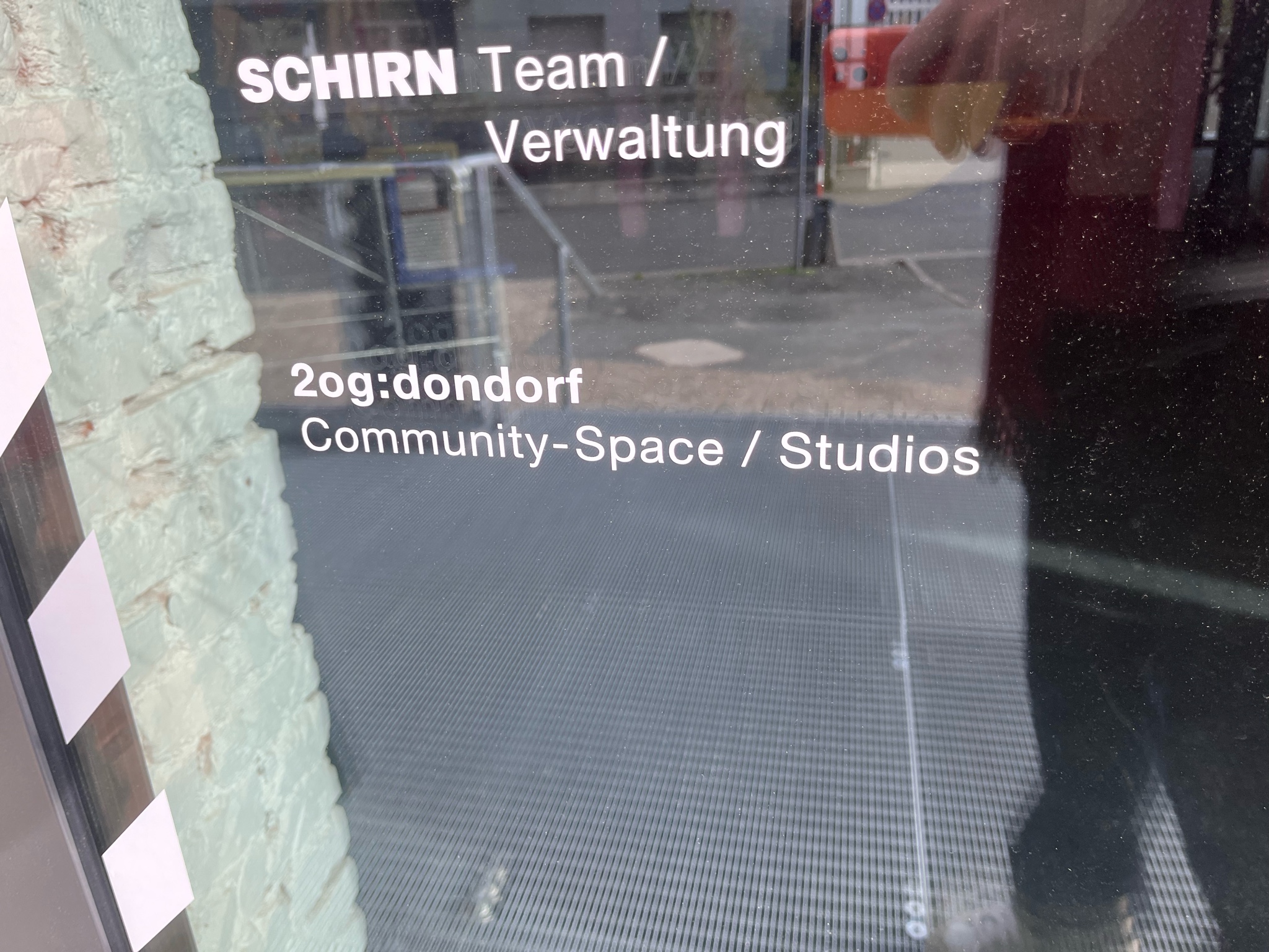 Archive media